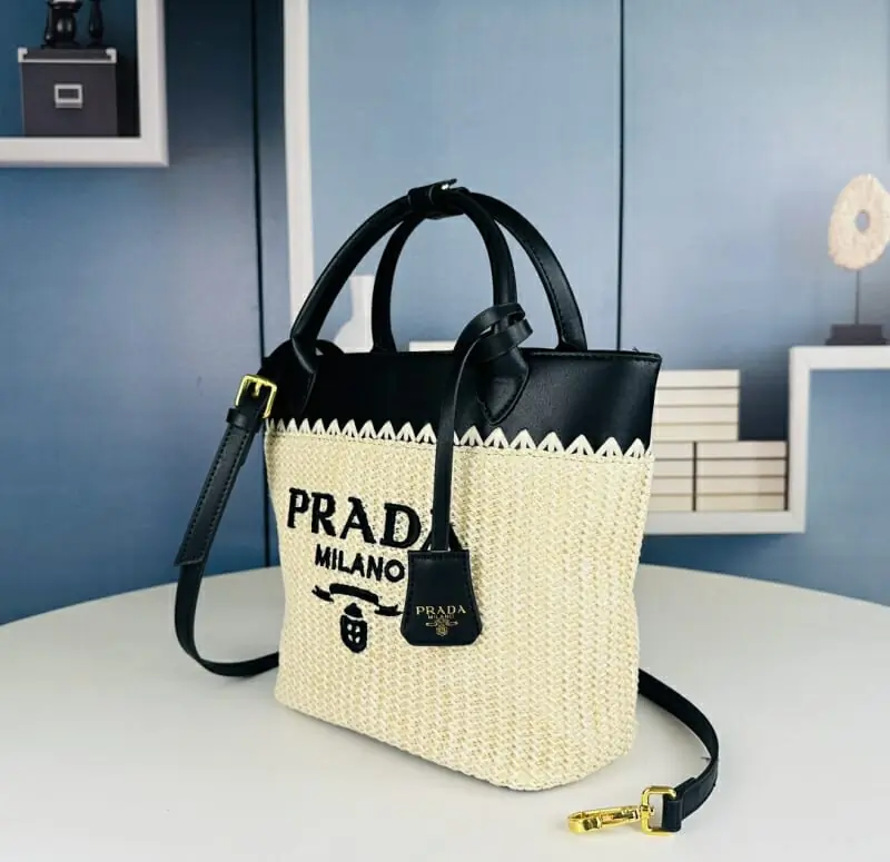 prada aaa qualite sac a main  pour femme s_12331401